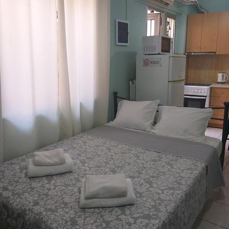 Апартаменты Practical Studio Next To The Subway, Train Station Афины Экстерьер фото